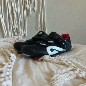 peloton biking shoes women’s EU 37 US 7